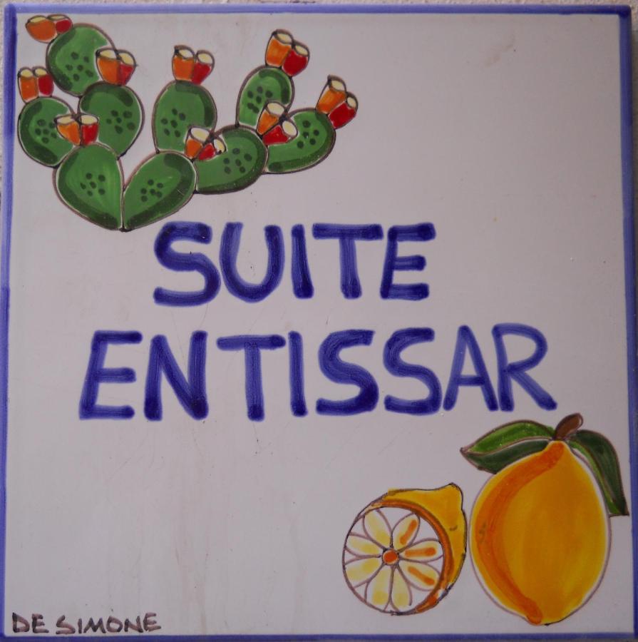 Suite Entissar Ortigia / Wifi Syracuse Buitenkant foto